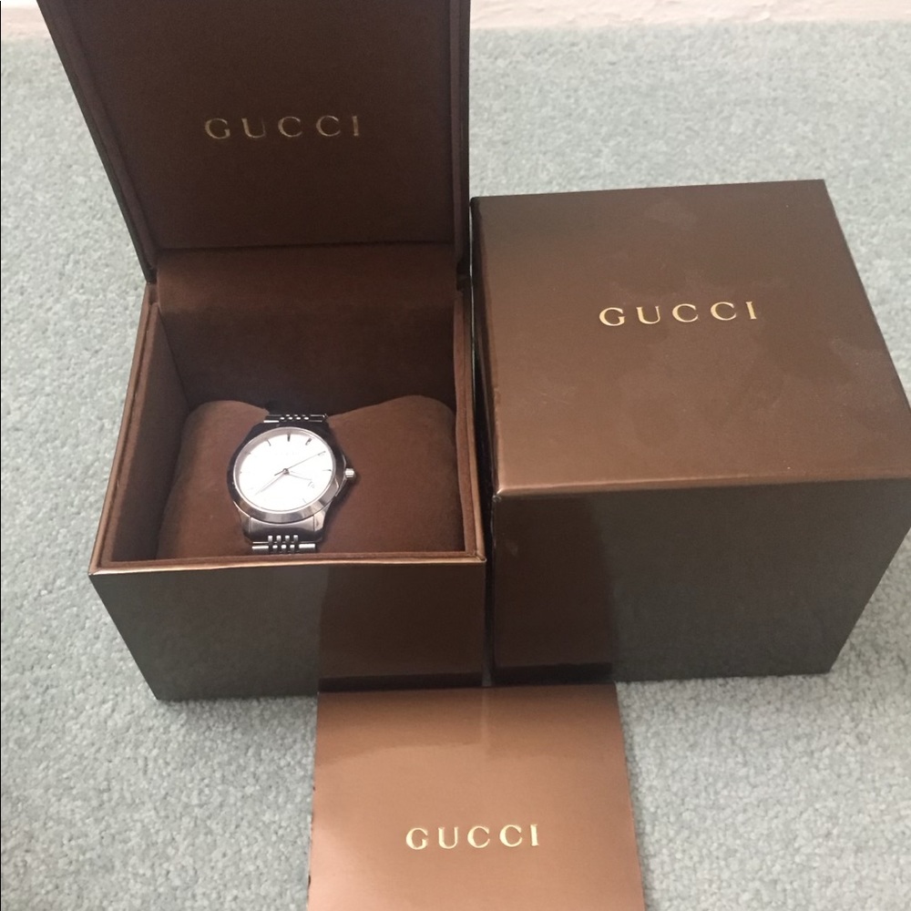 Men’s Gucci watch